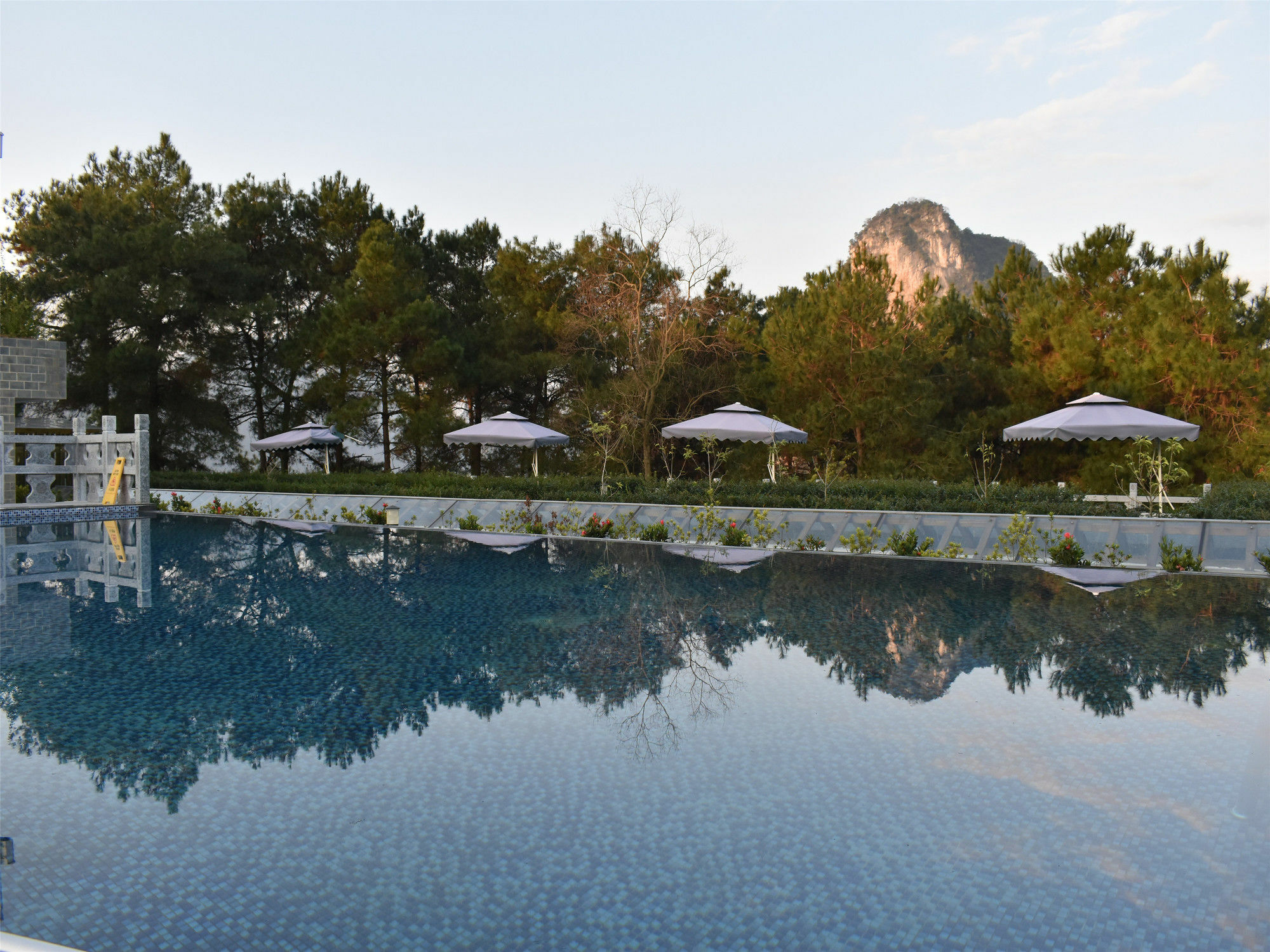 Yangshuo Mountain Top Retreat Exterior photo